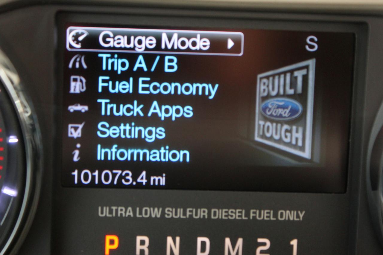 Ford F-350 SD Lariat Crew Cab Long Bed 4WD 2015