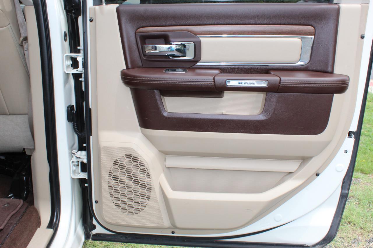 RAM 1500 Laramie Crew Cab LWB 4WD 2016