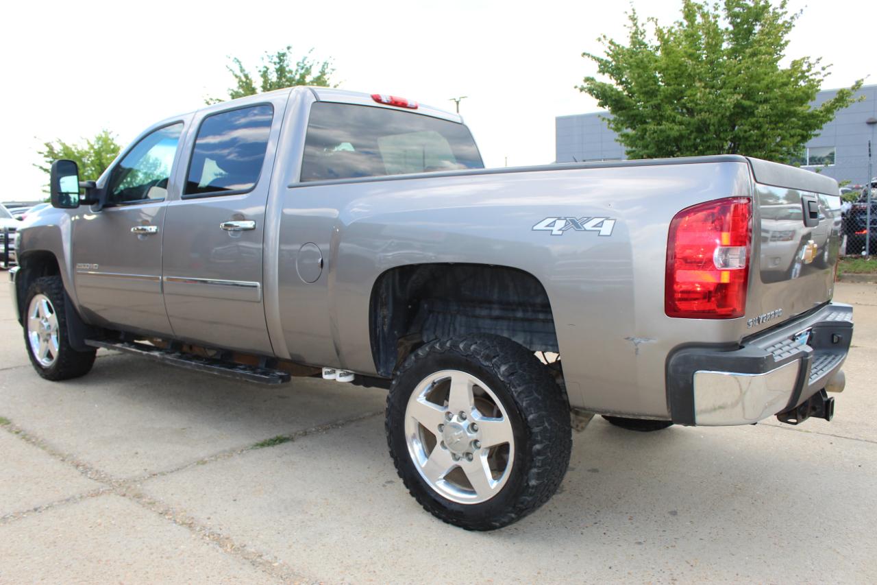 Chevrolet Silverado 2500HD LT Crew Cab 4WD 2013