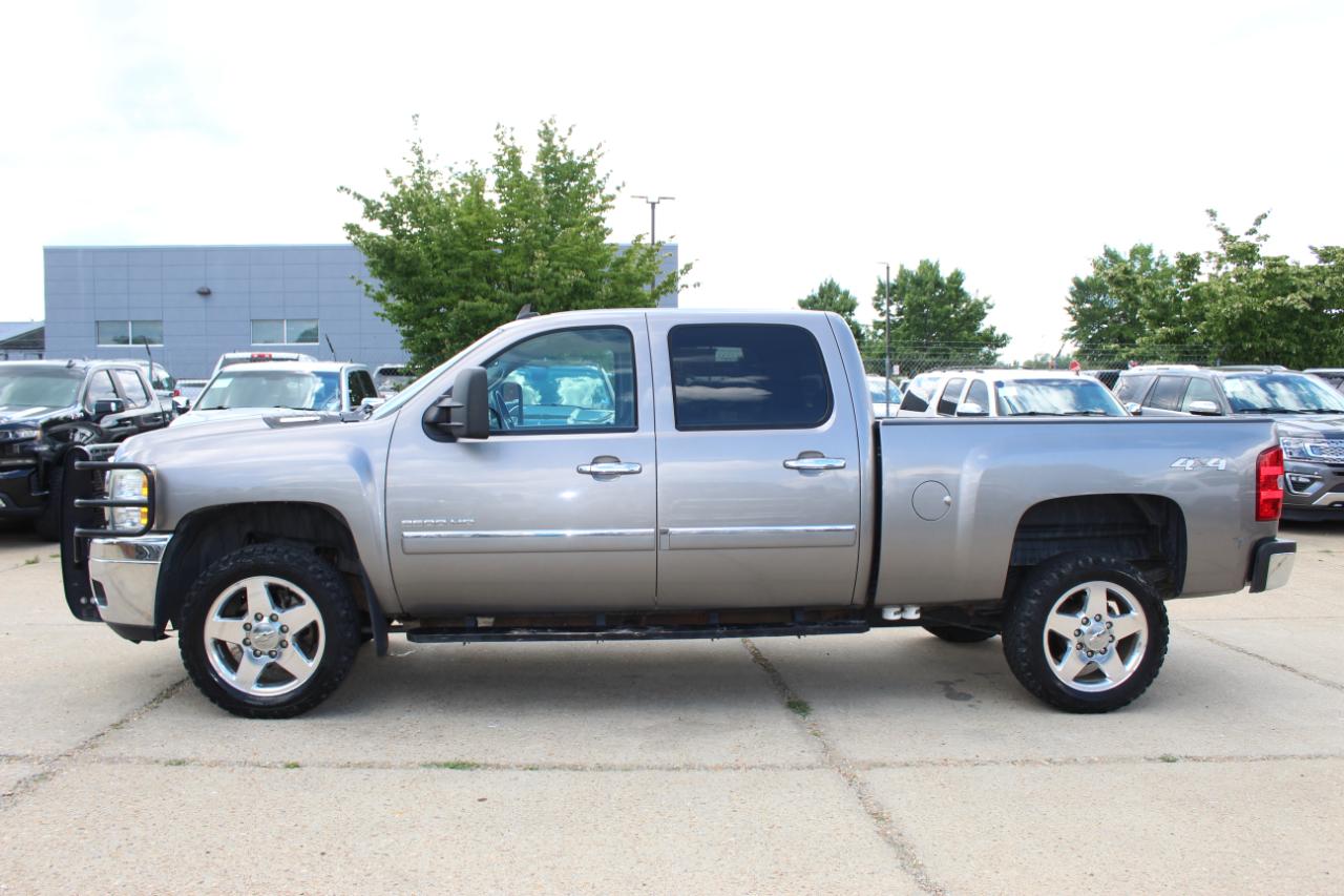 Chevrolet Silverado 2500HD LT Crew Cab 4WD 2013