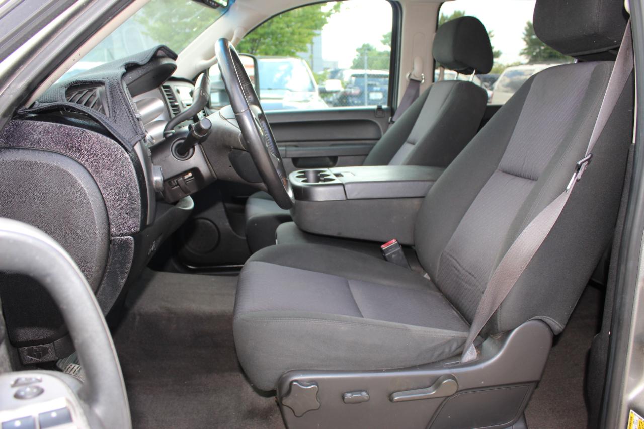 Chevrolet Silverado 2500HD LT Crew Cab 4WD 2013