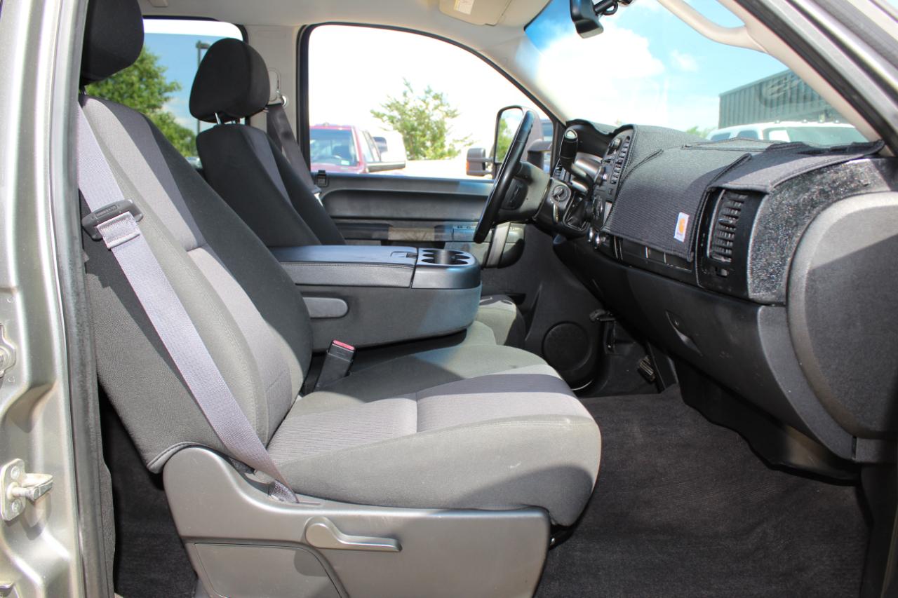 Chevrolet Silverado 2500HD LT Crew Cab 4WD 2013