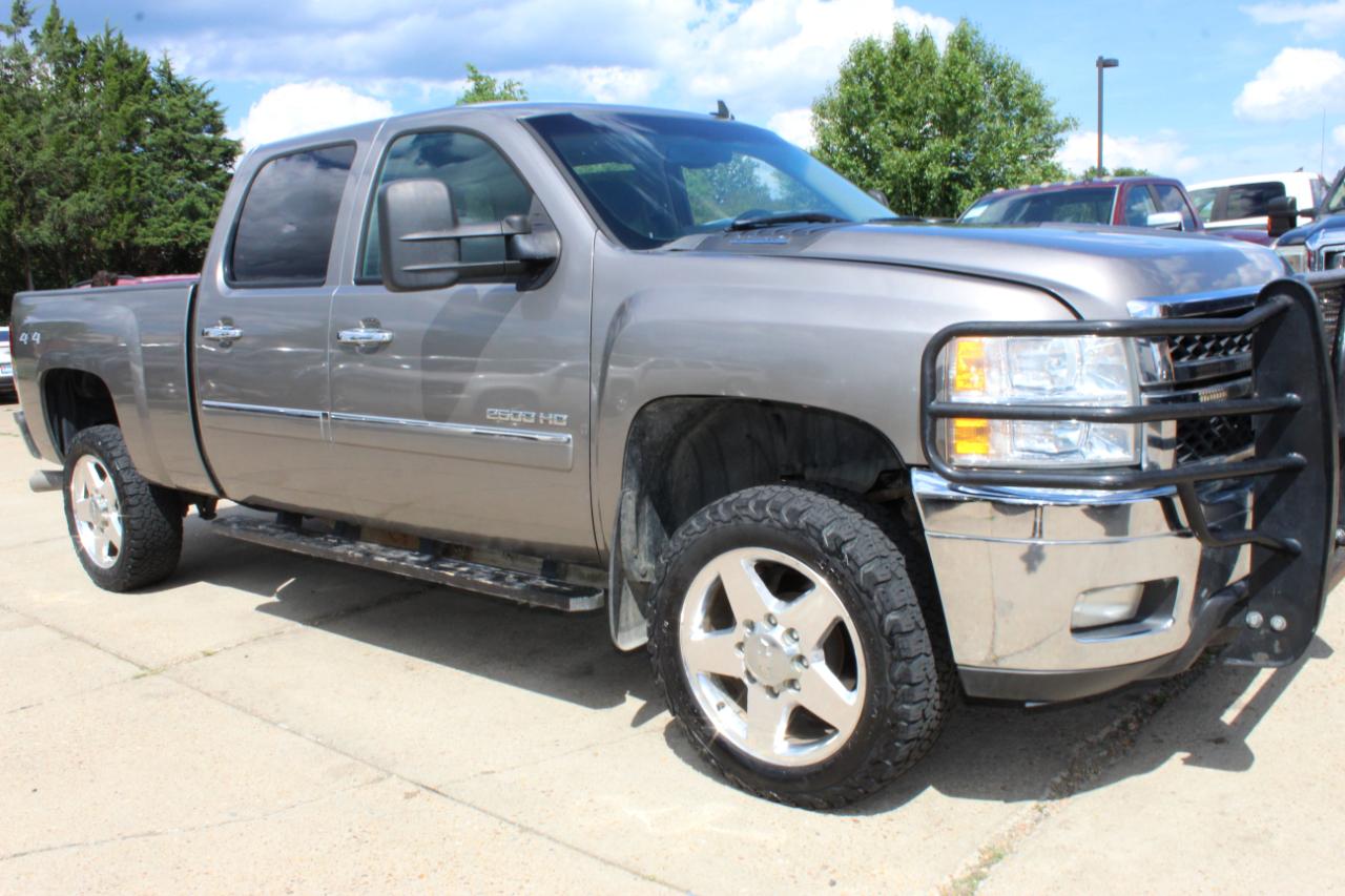 Chevrolet Silverado 2500HD LT Crew Cab 4WD 2013