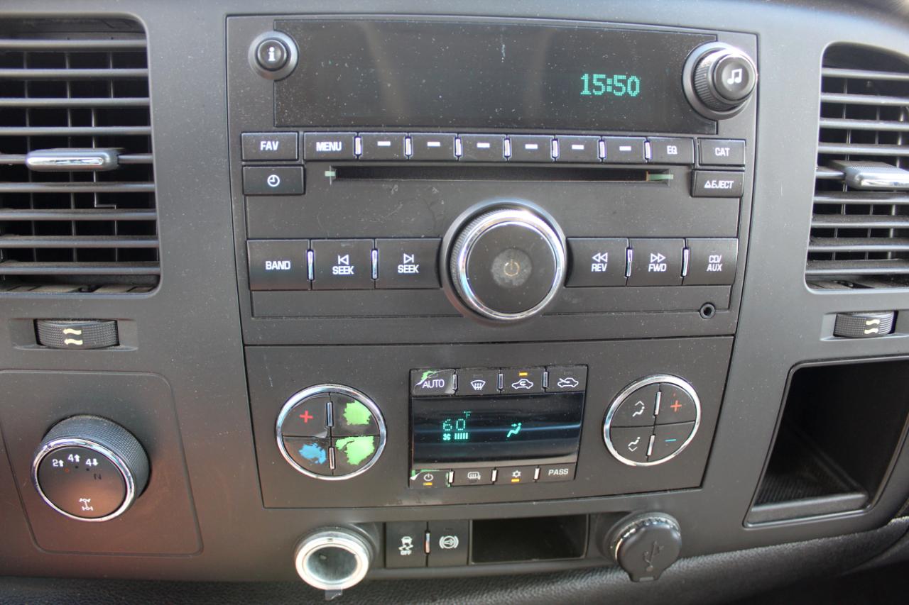 Chevrolet Silverado 2500HD LT Crew Cab 4WD 2013