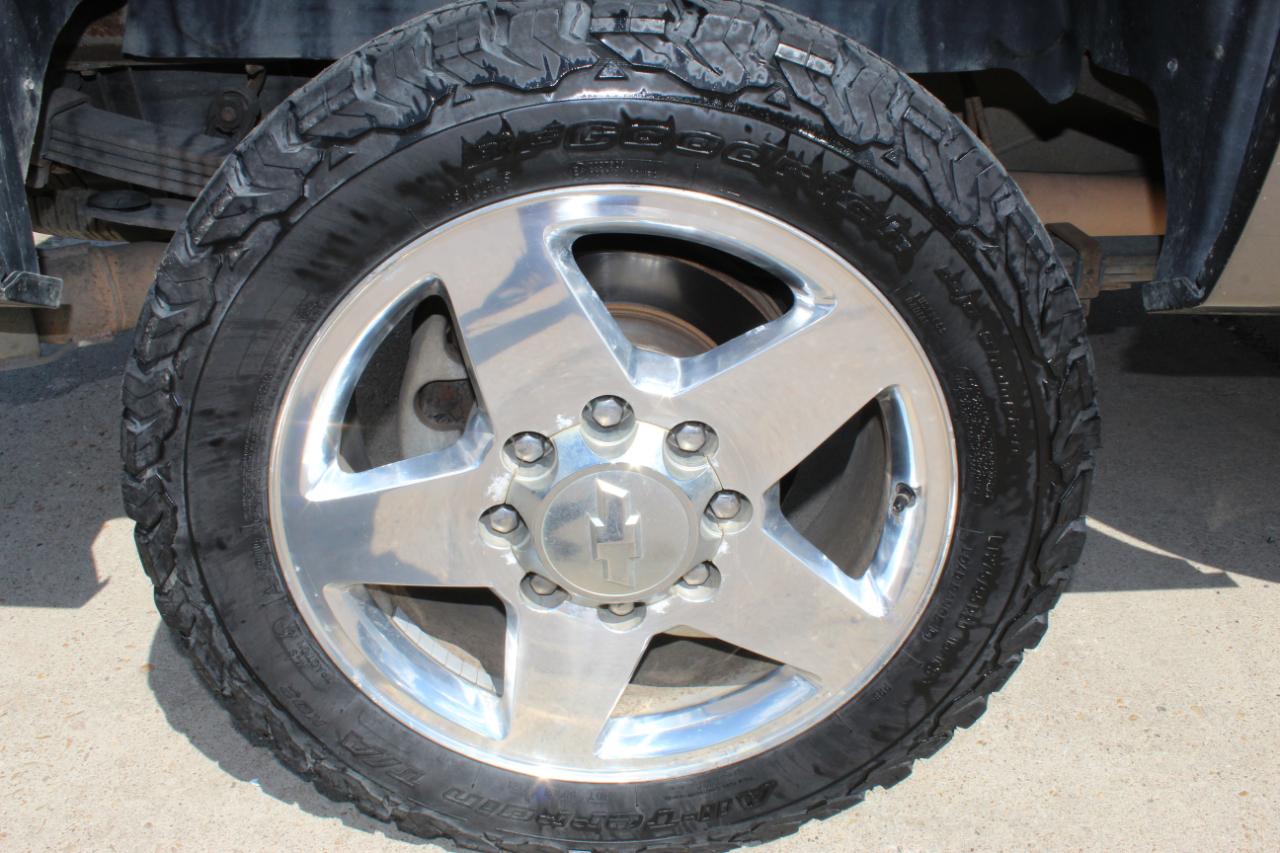Chevrolet Silverado 2500HD LT Crew Cab 4WD 2013
