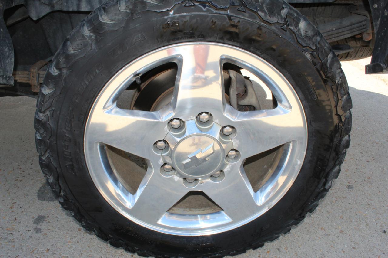 Chevrolet Silverado 2500HD LT Crew Cab 4WD 2013