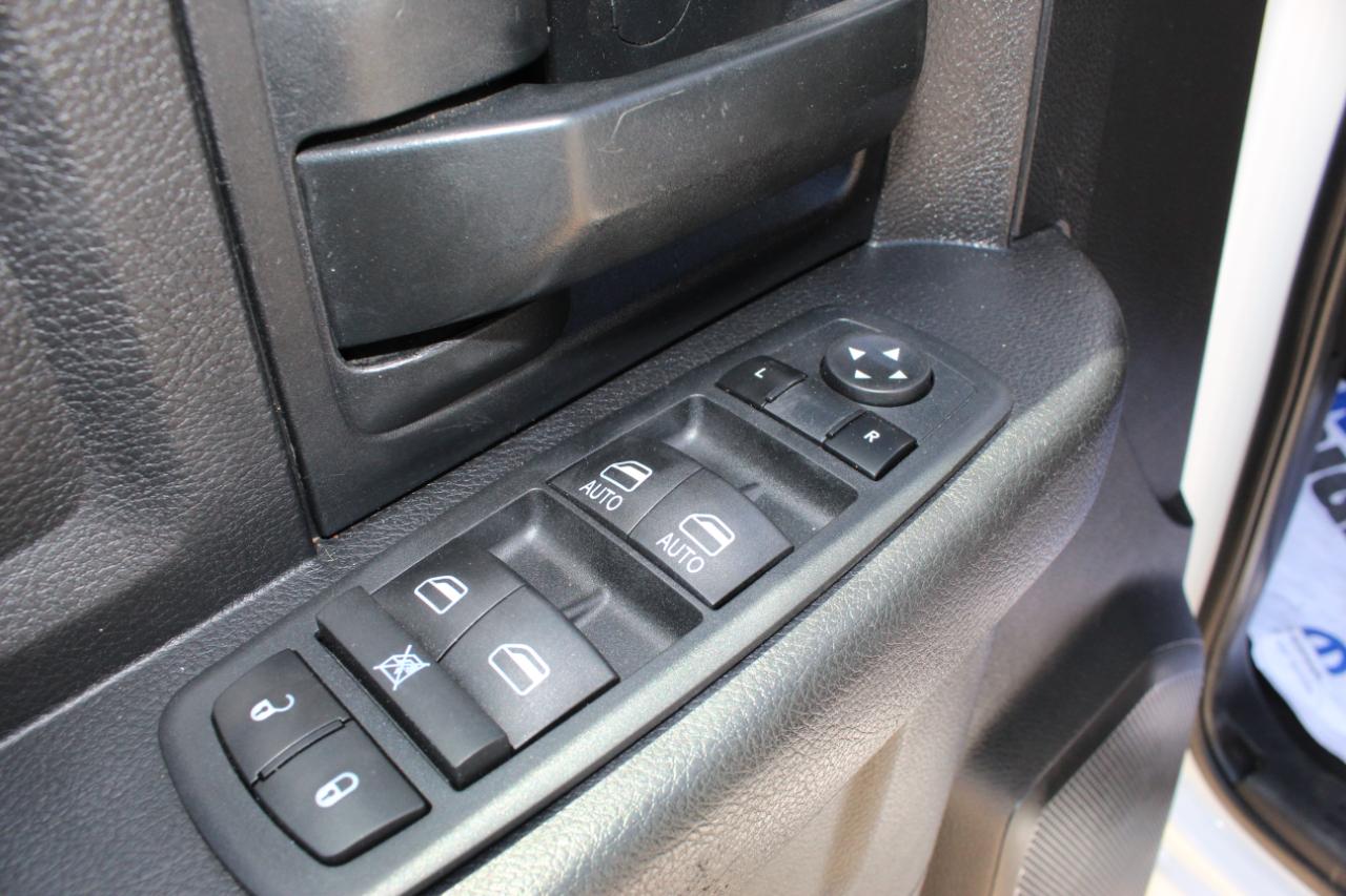 RAM 2500 Tradesman Crew Cab 4WD 2014
