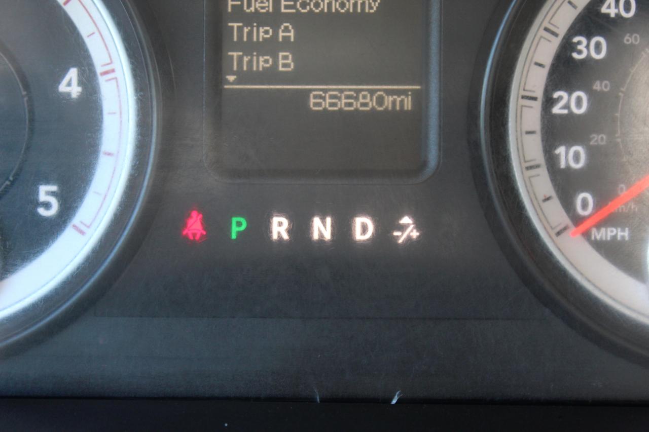 RAM 2500 Tradesman Crew Cab 4WD 2014