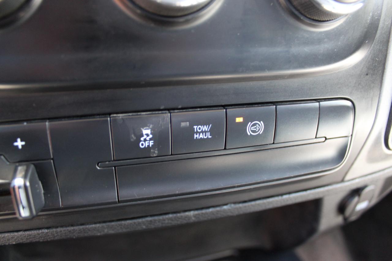 RAM 2500 Tradesman Crew Cab 4WD 2014