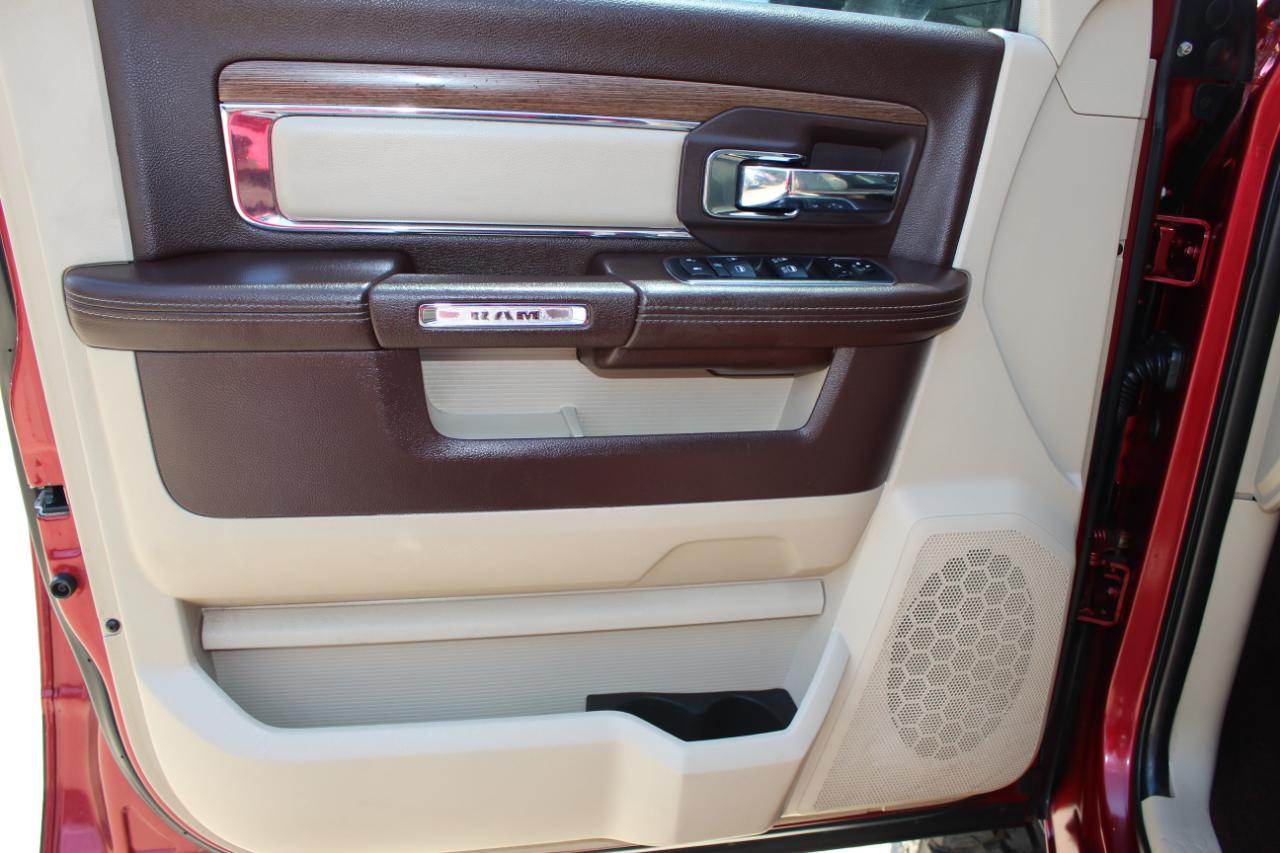 RAM 3500 Laramie Crew Cab SWB 4WD 2015