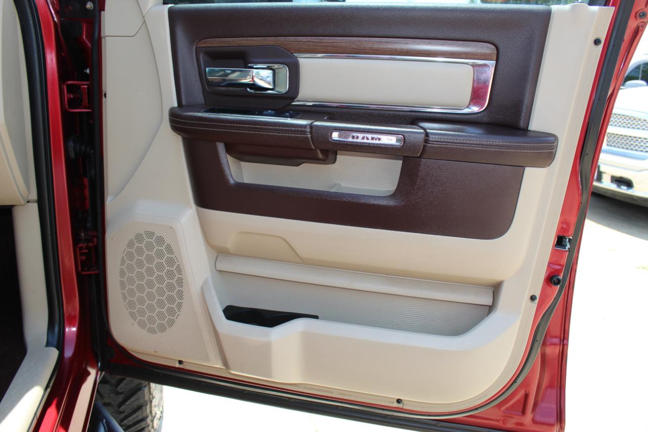 RAM 3500 Laramie Crew Cab SWB 4WD 2015