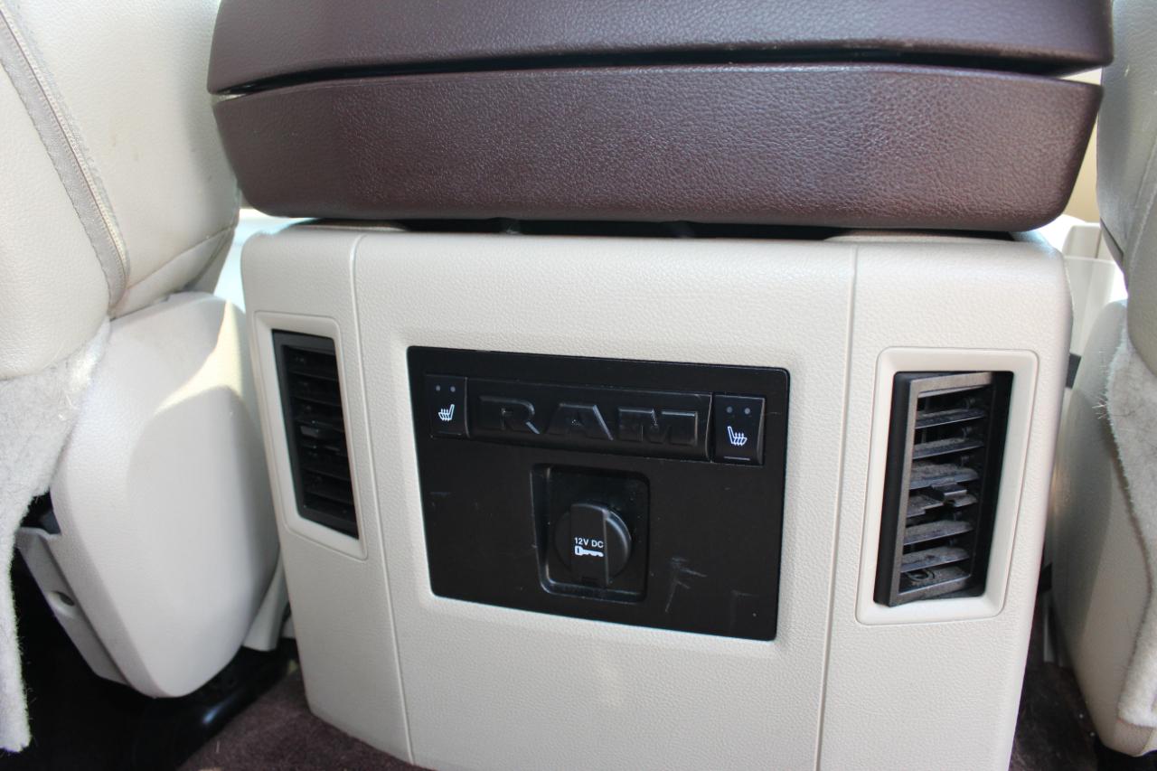 RAM 3500 Laramie Crew Cab SWB 4WD 2015