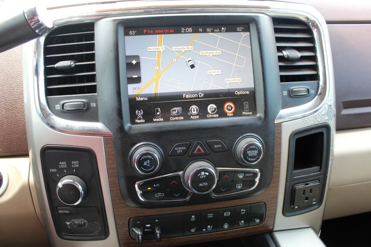 RAM 3500 Laramie Crew Cab SWB 4WD 2015