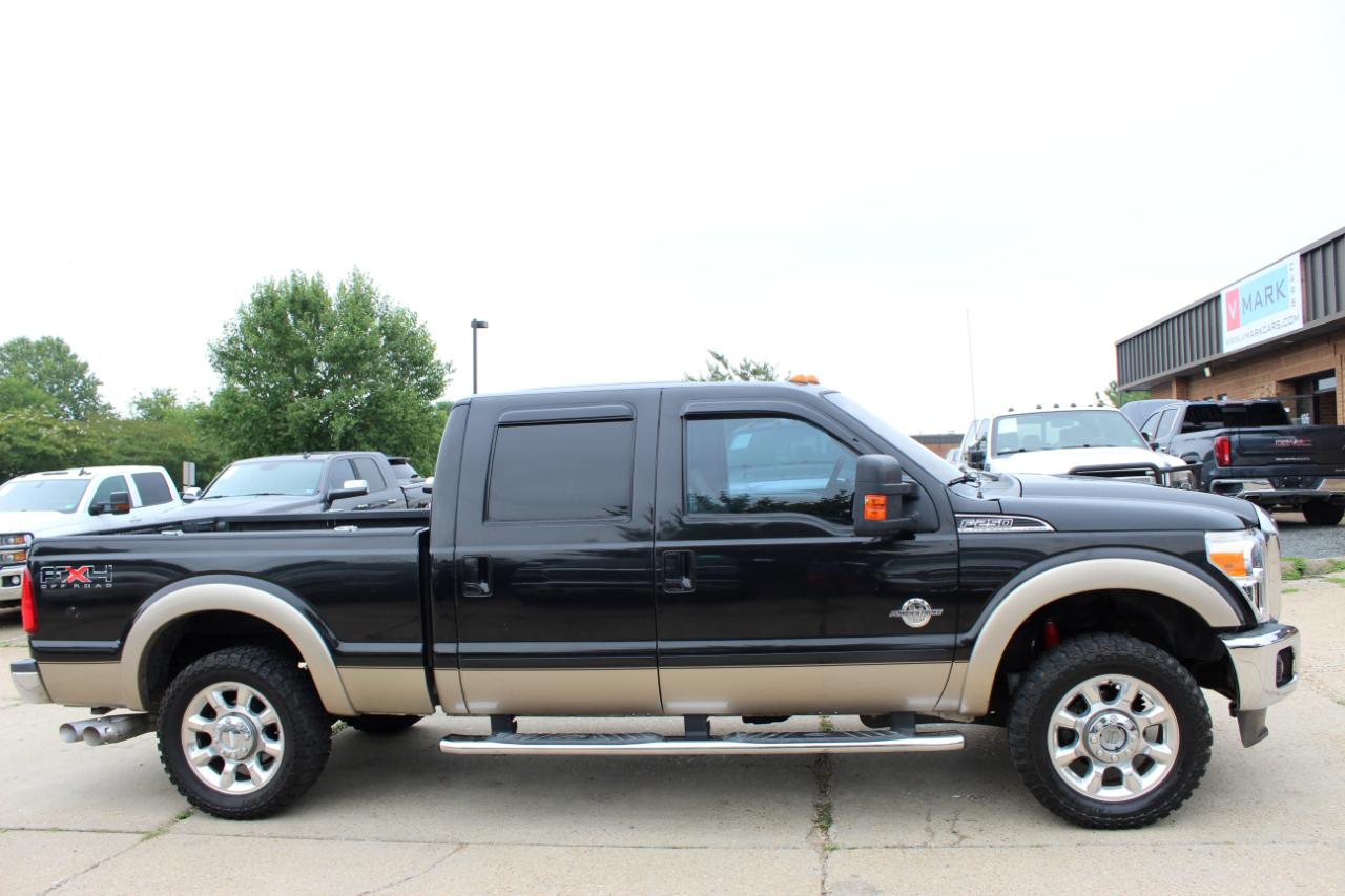 Ford F-250 SD Lariat Crew Cab 4WD 2011