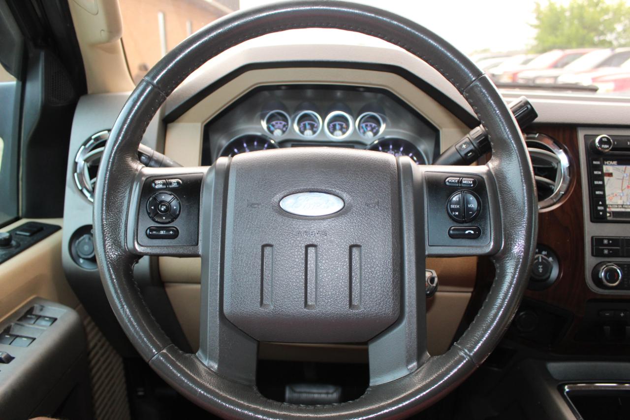 Ford F-250 SD Lariat Crew Cab 4WD 2011