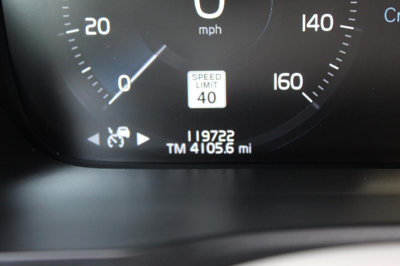 Volvo XC90 T6 Momentum AWD 2016