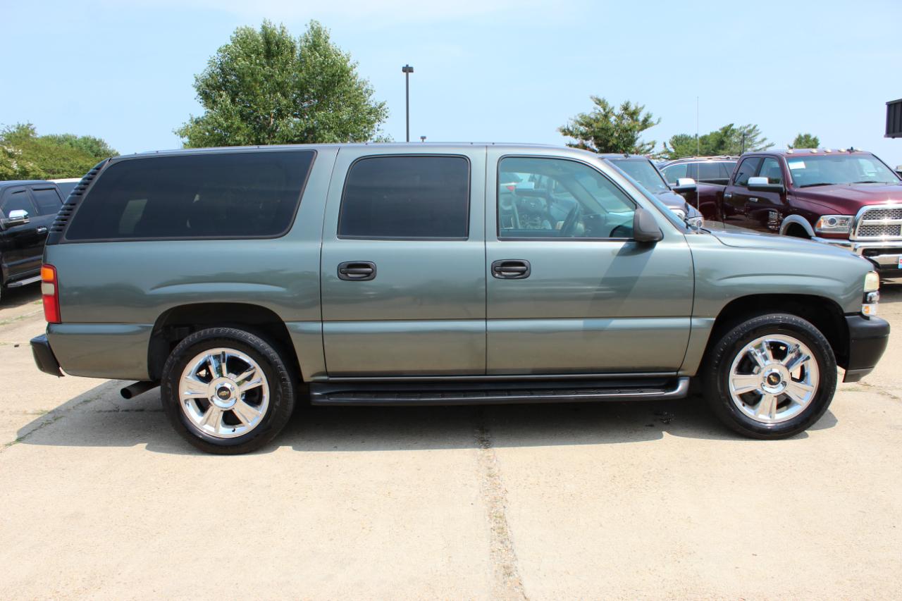 Chevrolet Suburban 1500 2WD 2002