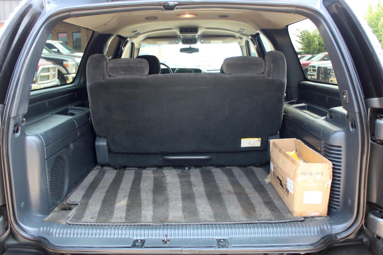 Chevrolet Suburban 1500 2WD 2002