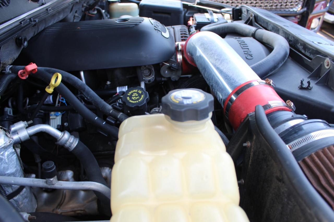 Chevrolet Suburban 1500 2WD 2002