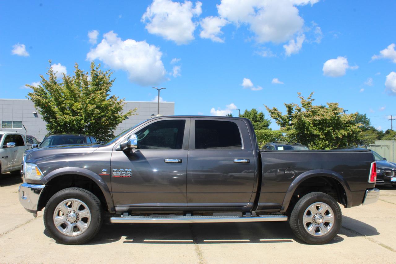 RAM 2500 Laramie Crew Cab SWB 4WD 2016