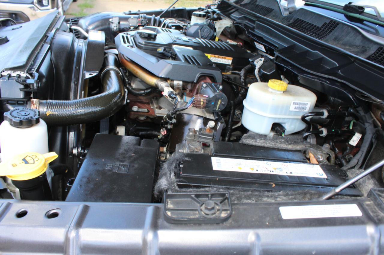 RAM 2500 Laramie Crew Cab SWB 4WD 2016