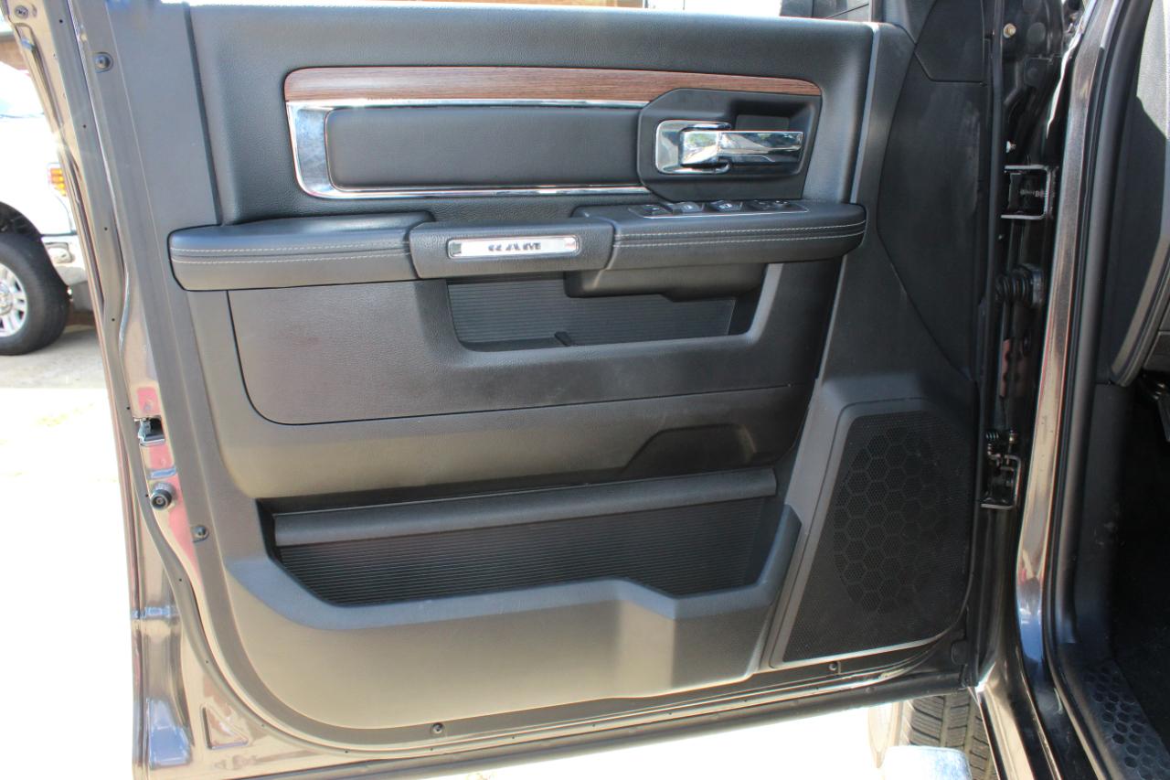 RAM 2500 Laramie Crew Cab SWB 4WD 2016