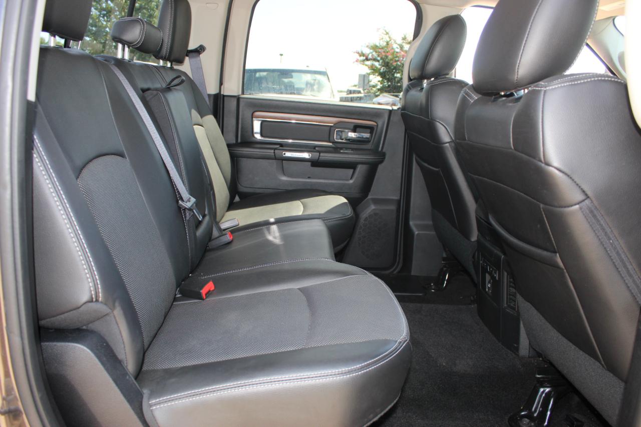 RAM 2500 Laramie Crew Cab SWB 4WD 2016
