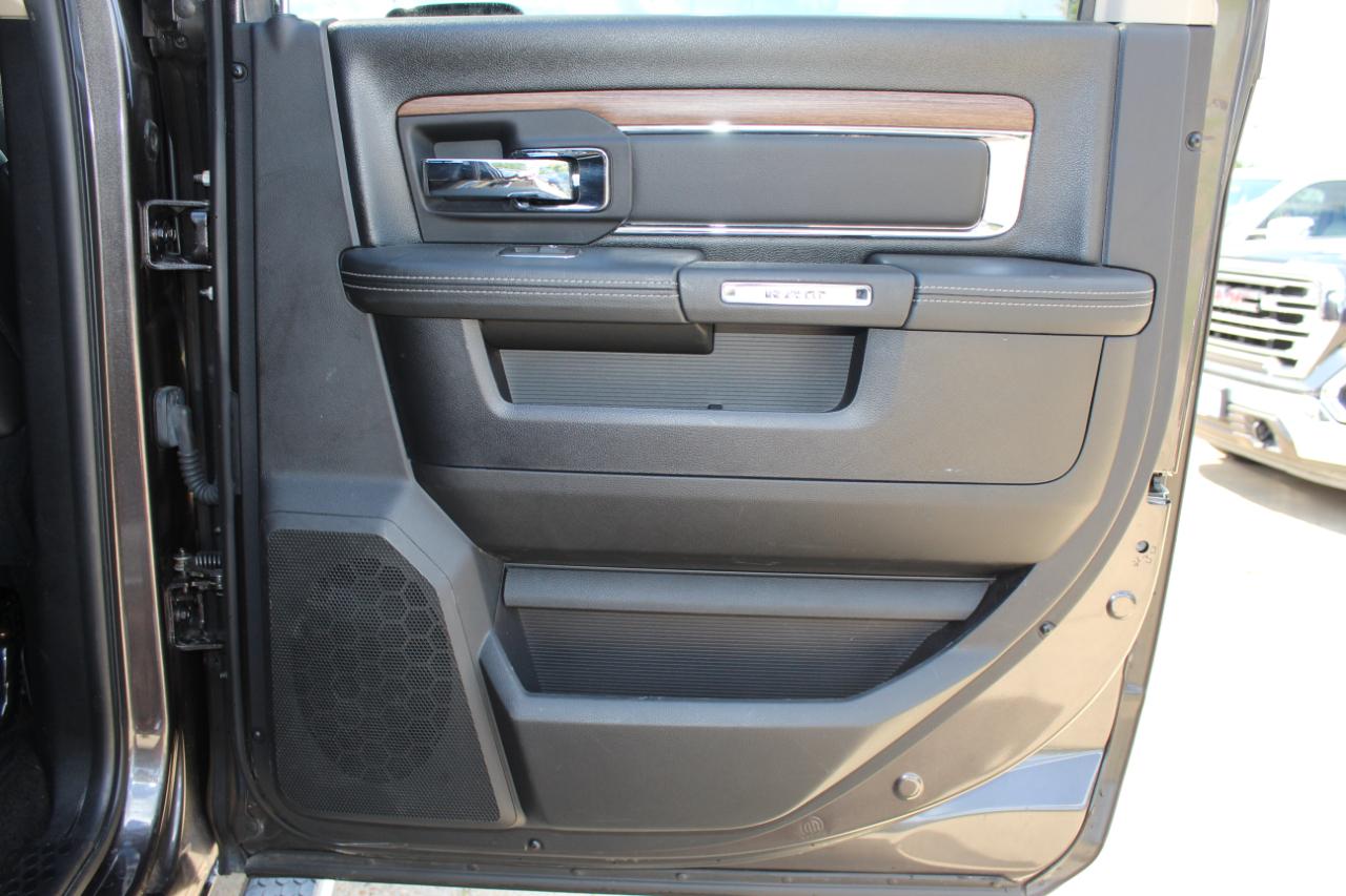 RAM 2500 Laramie Crew Cab SWB 4WD 2016
