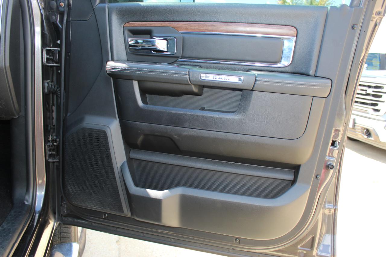 RAM 2500 Laramie Crew Cab SWB 4WD 2016
