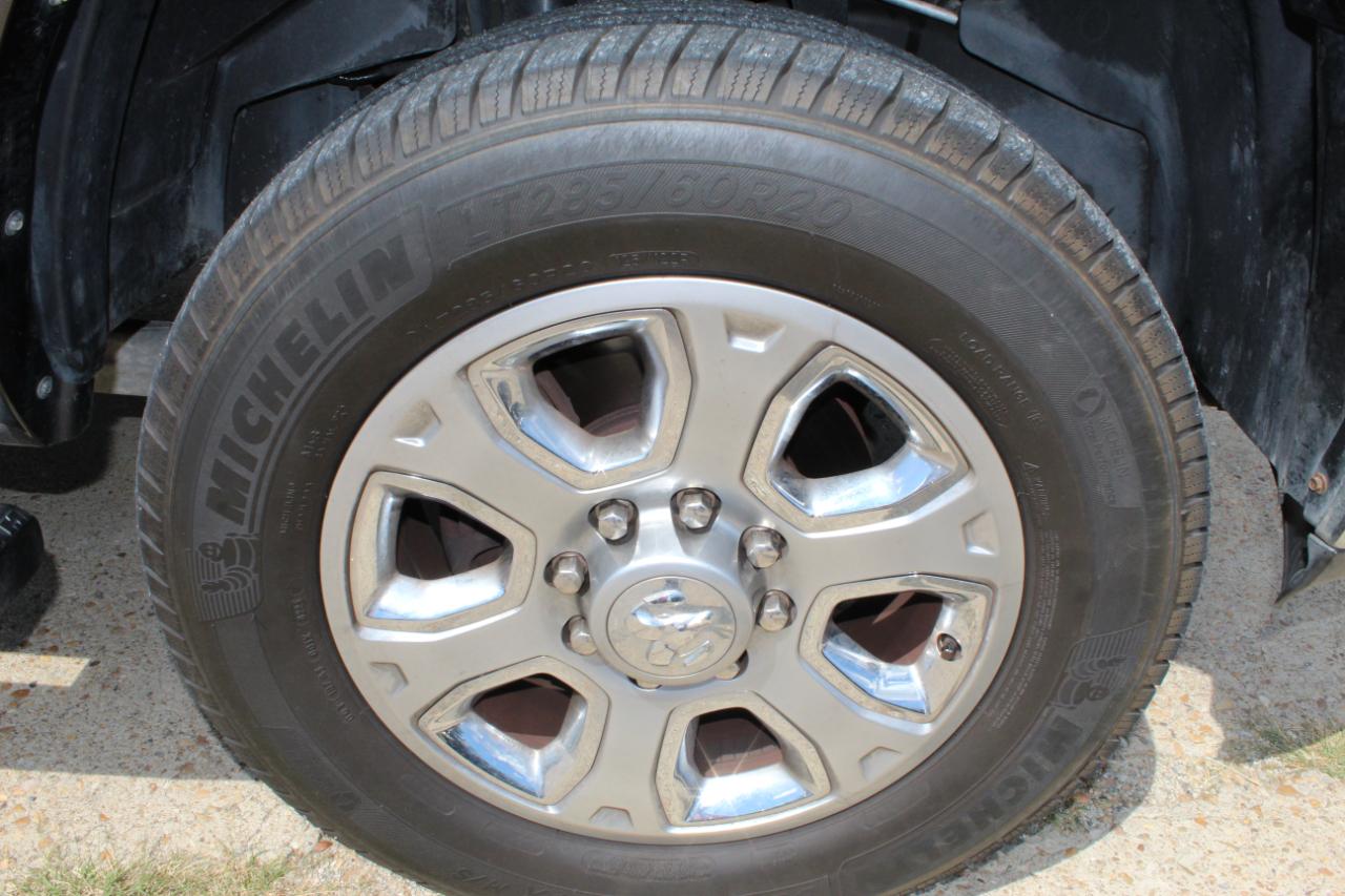 RAM 2500 Laramie Crew Cab SWB 4WD 2016