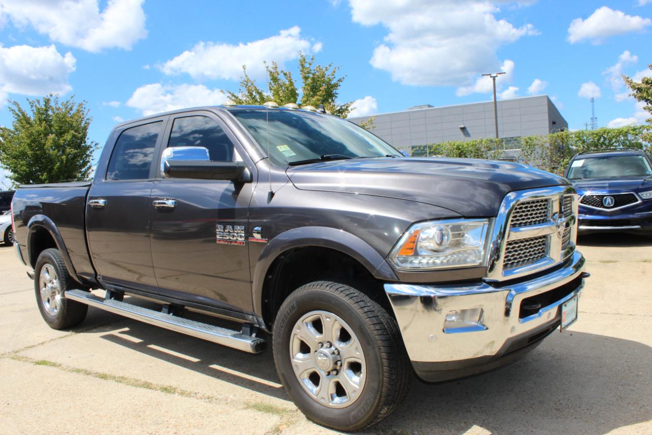 RAM 2500 Laramie Crew Cab SWB 4WD 2016