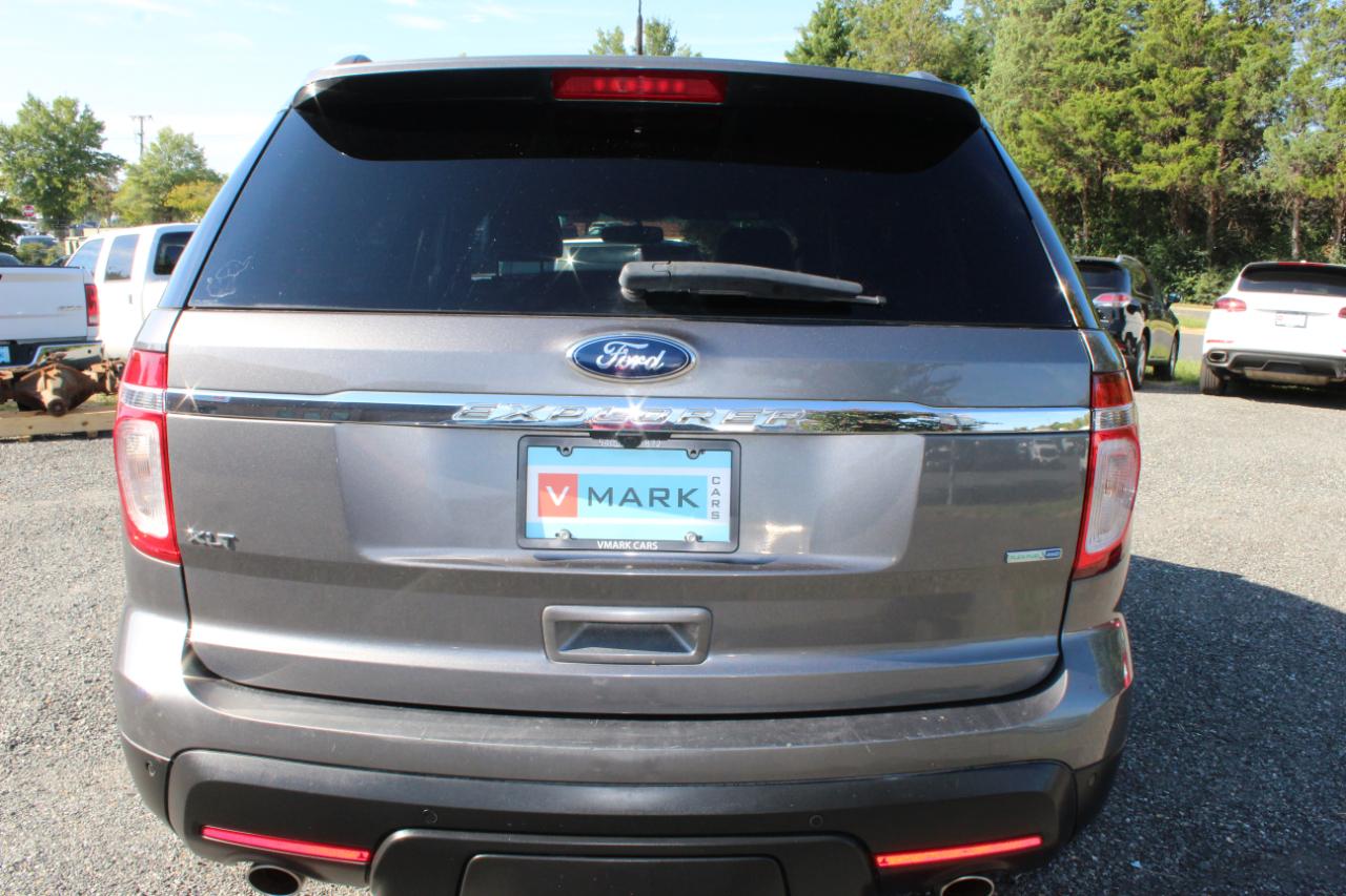Ford Explorer XLT 4WD 2013