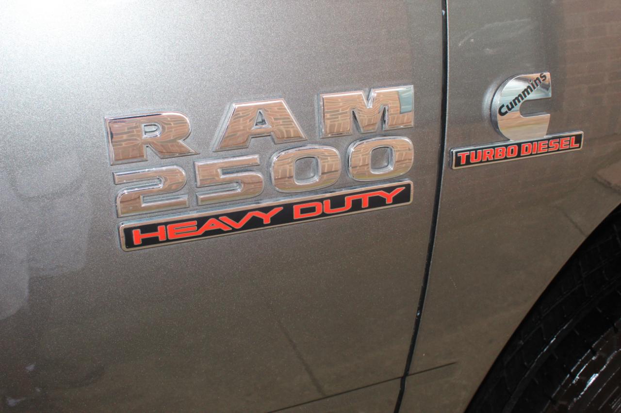 RAM 2500 Tradesman Crew Cab SWB 4WD 2013