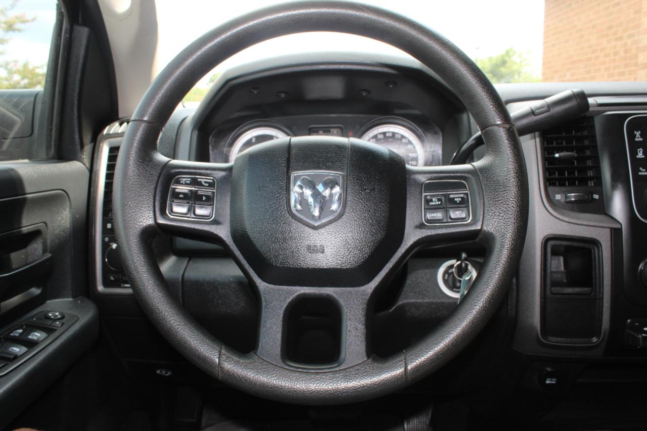 RAM 2500 Tradesman Crew Cab SWB 4WD 2013