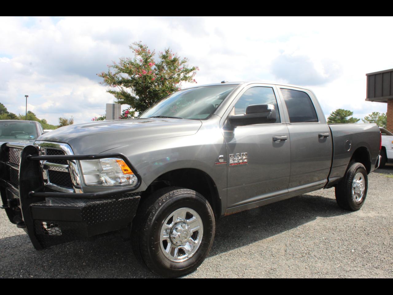 RAM 2500 Tradesman Crew Cab SWB 4WD 2013