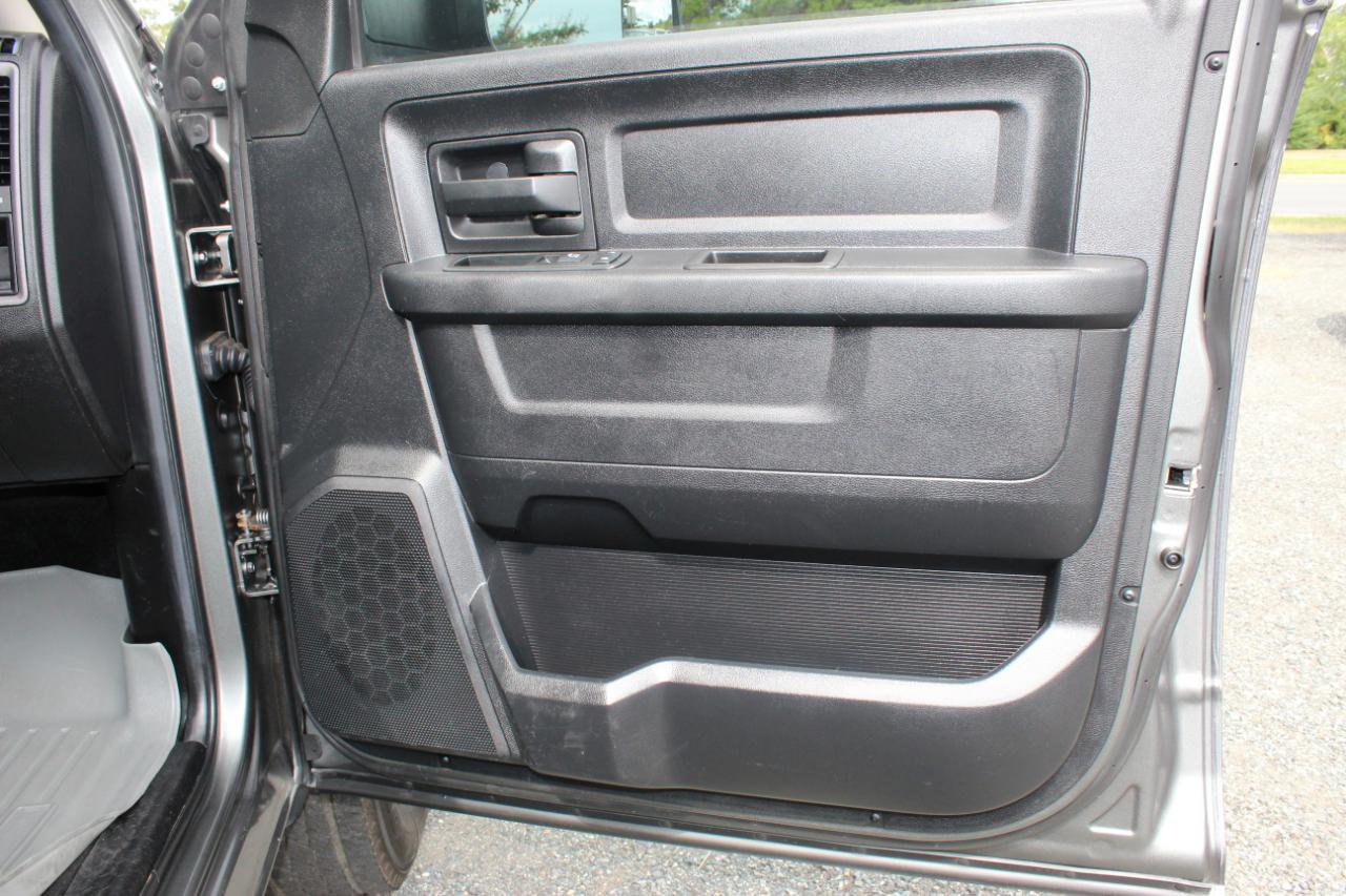 RAM 2500 Tradesman Crew Cab SWB 4WD 2013