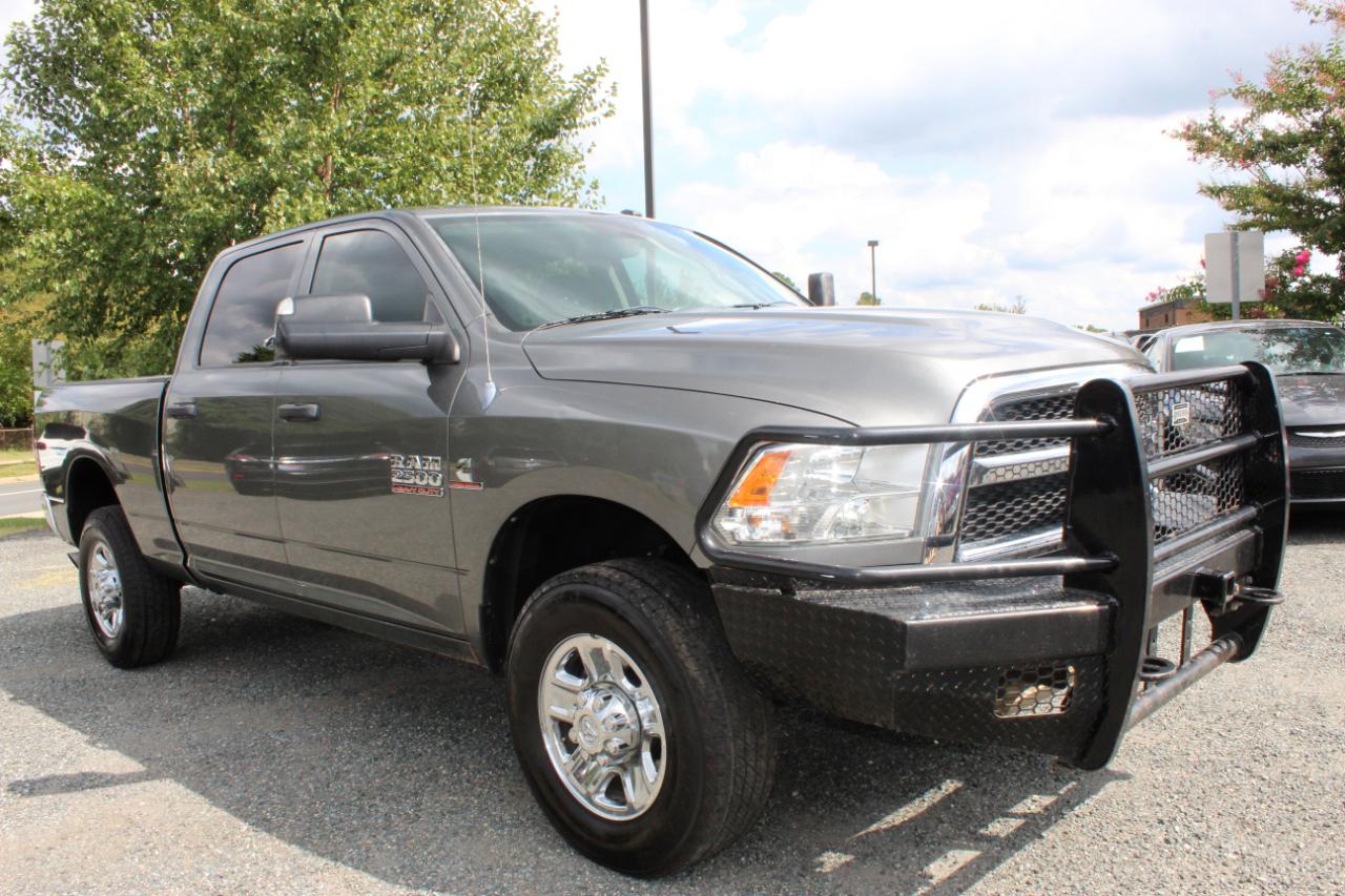 RAM 2500 Tradesman Crew Cab SWB 4WD 2013
