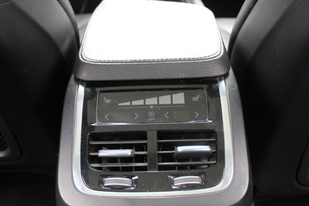 Volvo XC90 T6 Momentum AWD 2017