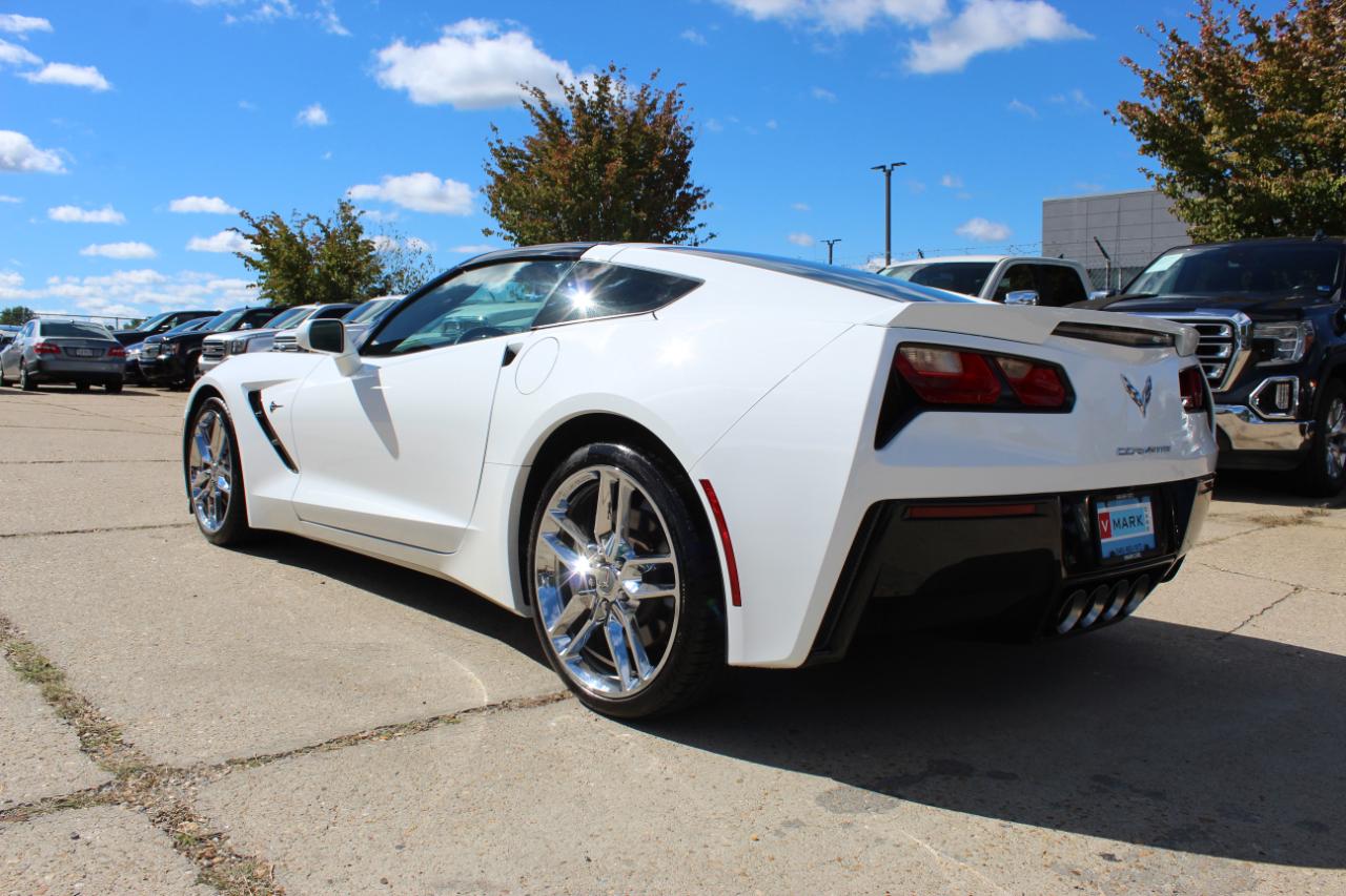 Chevrolet Corvette 2LT Coupe Automatic 2016