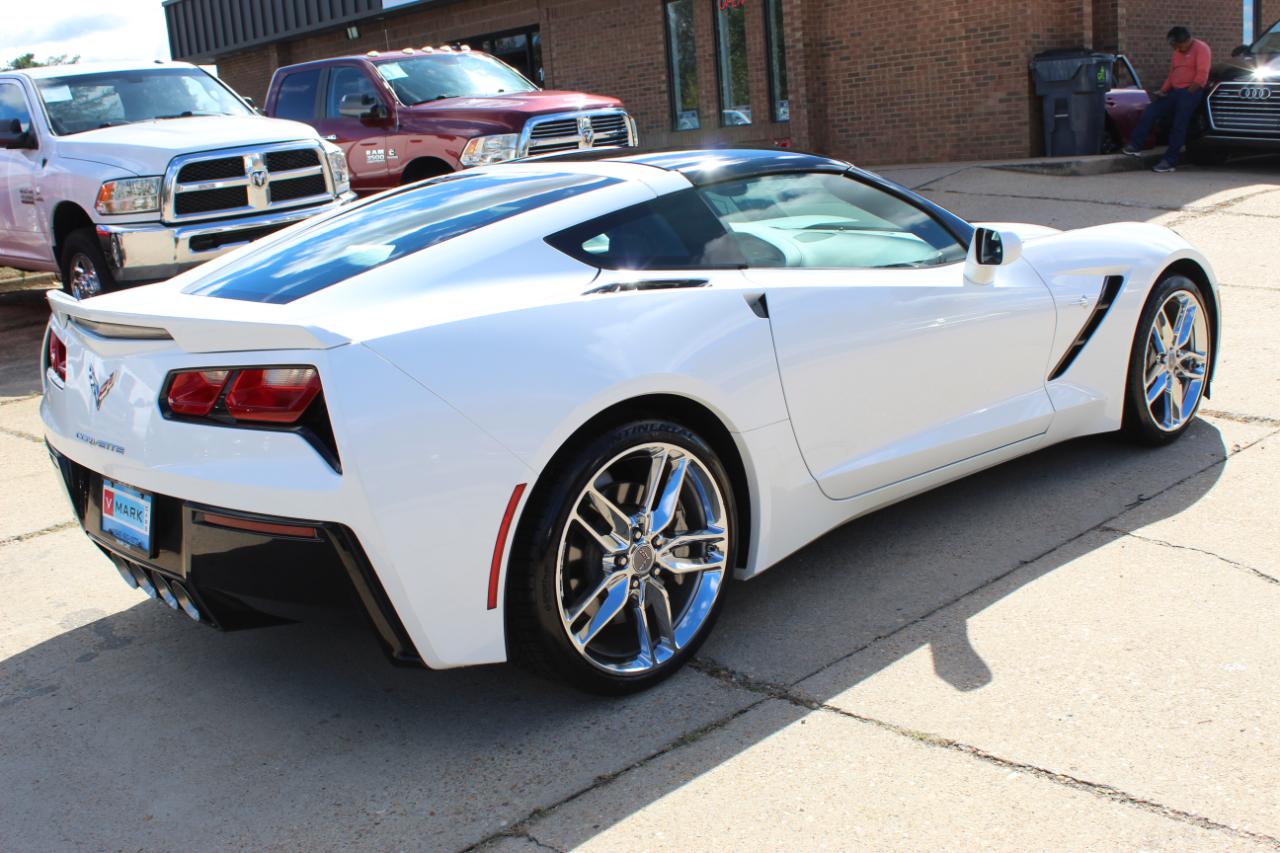 Chevrolet Corvette 2LT Coupe Automatic 2016