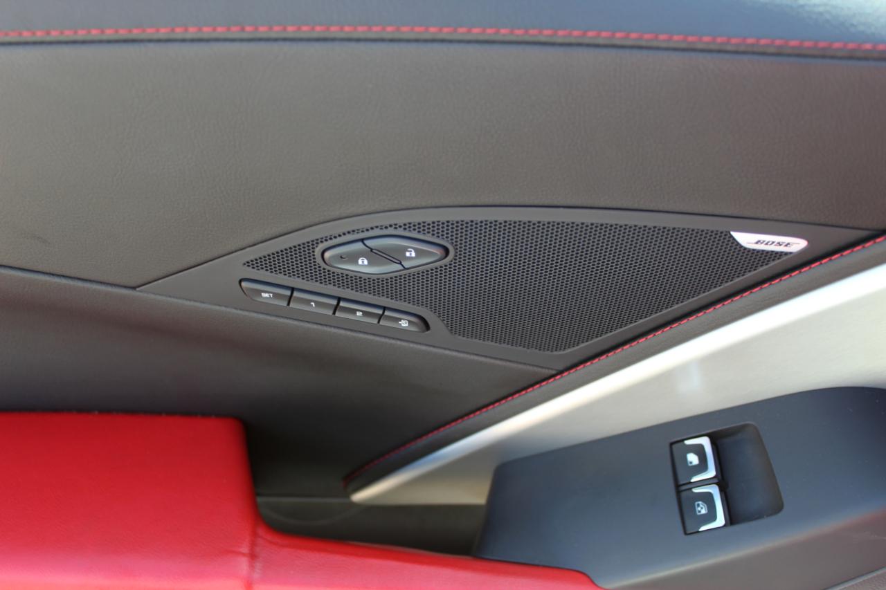 Chevrolet Corvette 2LT Coupe Automatic 2016