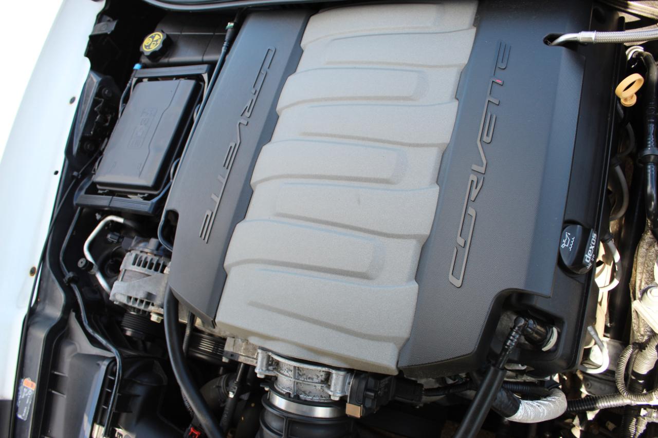 Chevrolet Corvette 2LT Coupe Automatic 2016