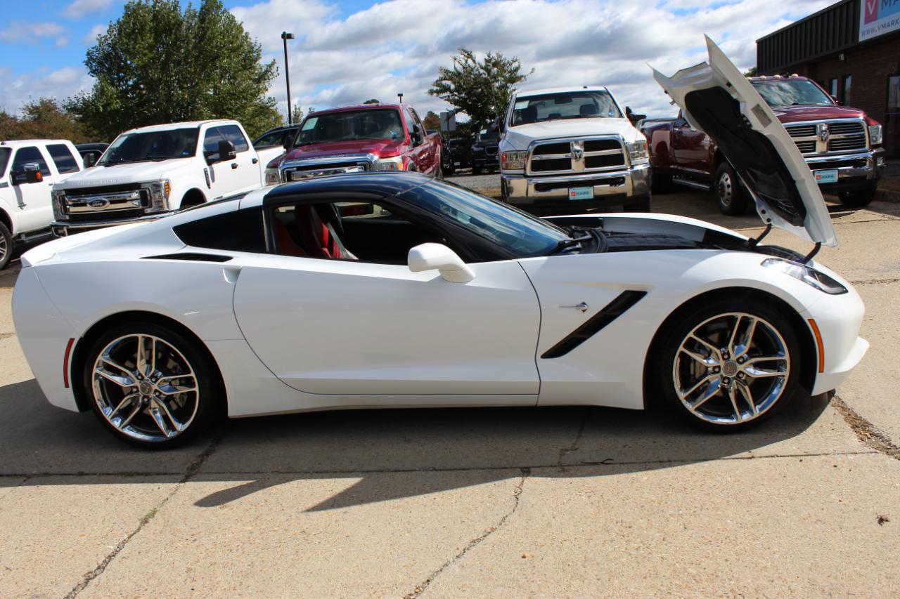 Chevrolet Corvette 2LT Coupe Automatic 2016