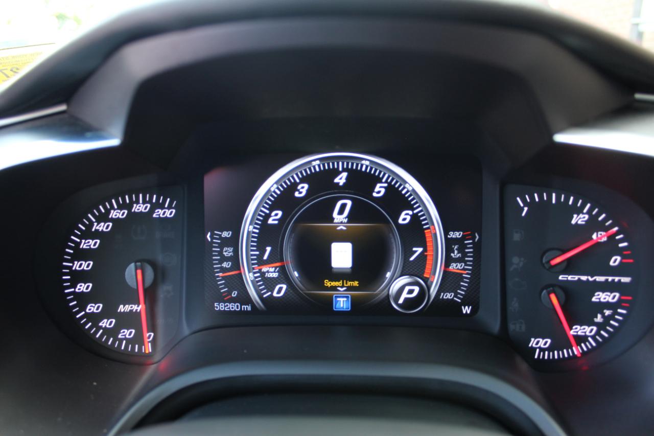 Chevrolet Corvette 2LT Coupe Automatic 2016