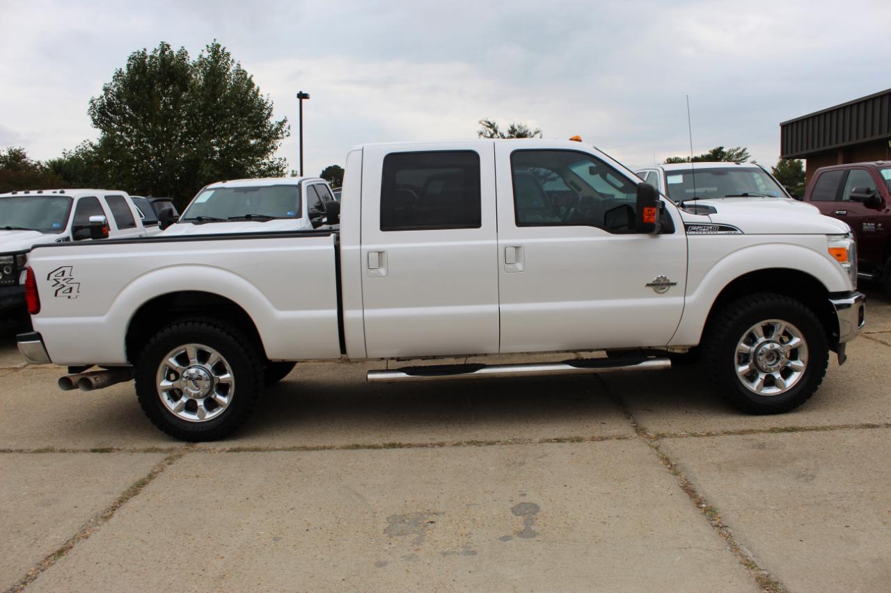 Ford F-250 SD Lariat Crew Cab 4WD 2015