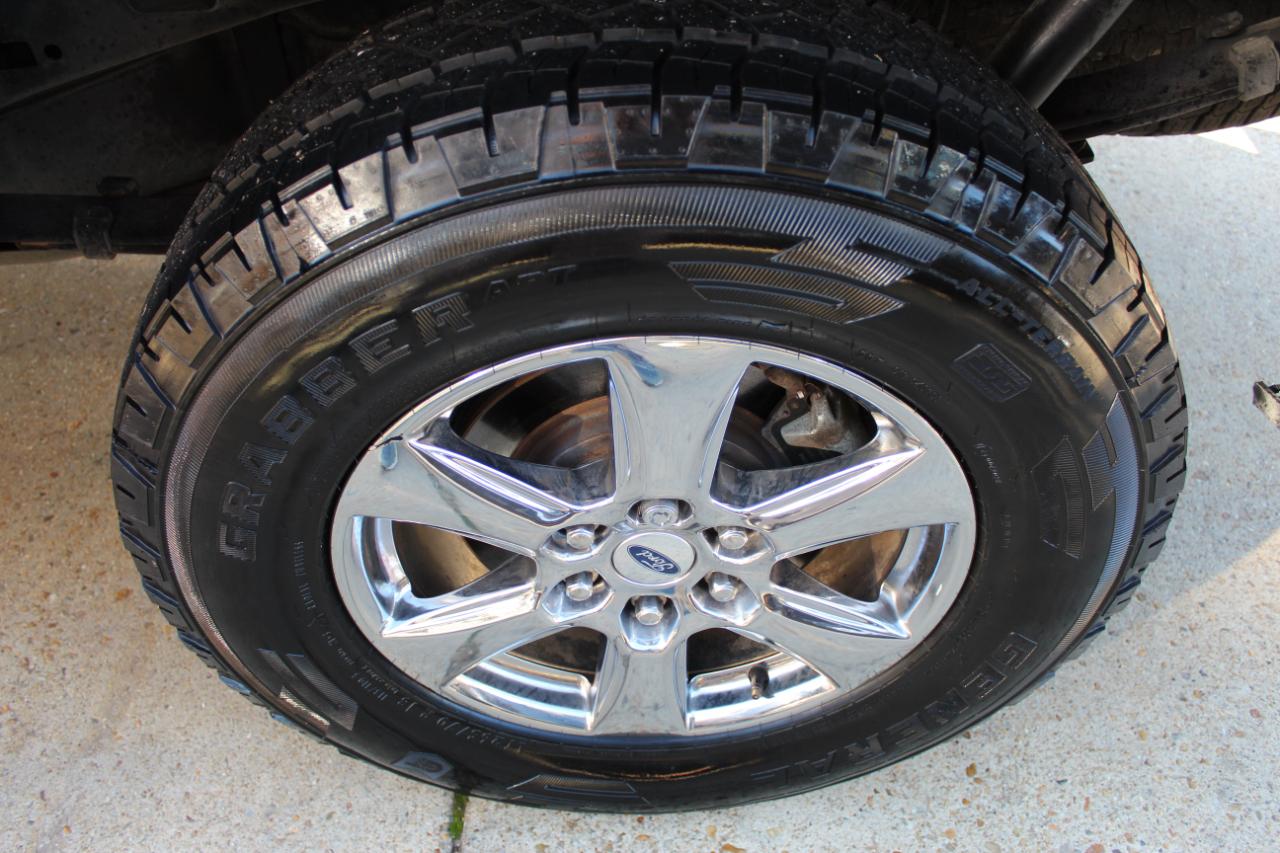 Ford F-150 4WD SuperCrew 150" XLT 2019