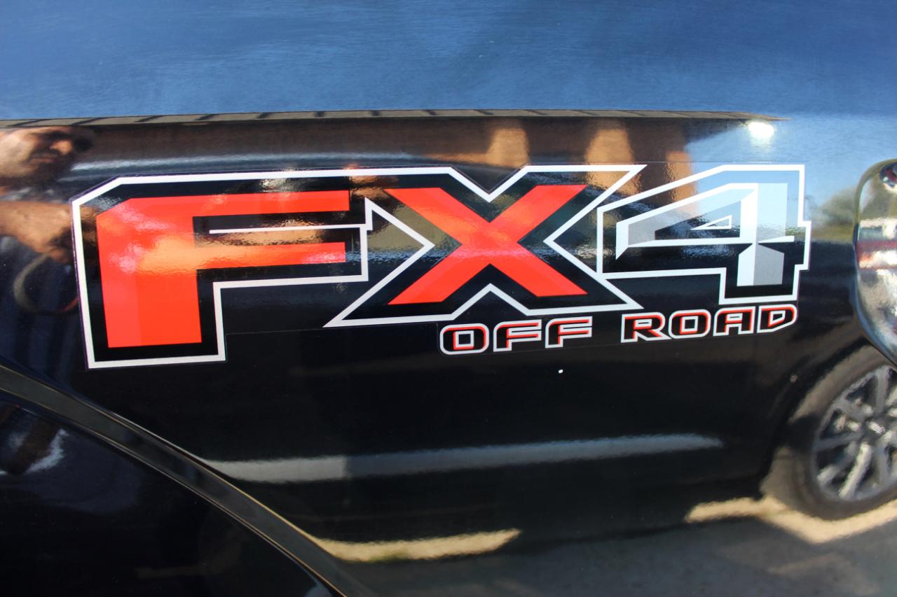 Ford F-150 4WD SuperCrew 150" XLT 2019