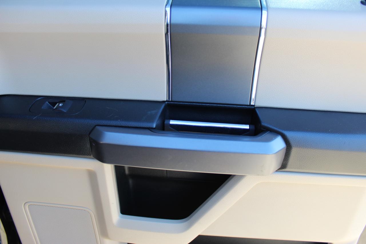 Ford F-150 4WD SuperCrew 150" XLT 2019