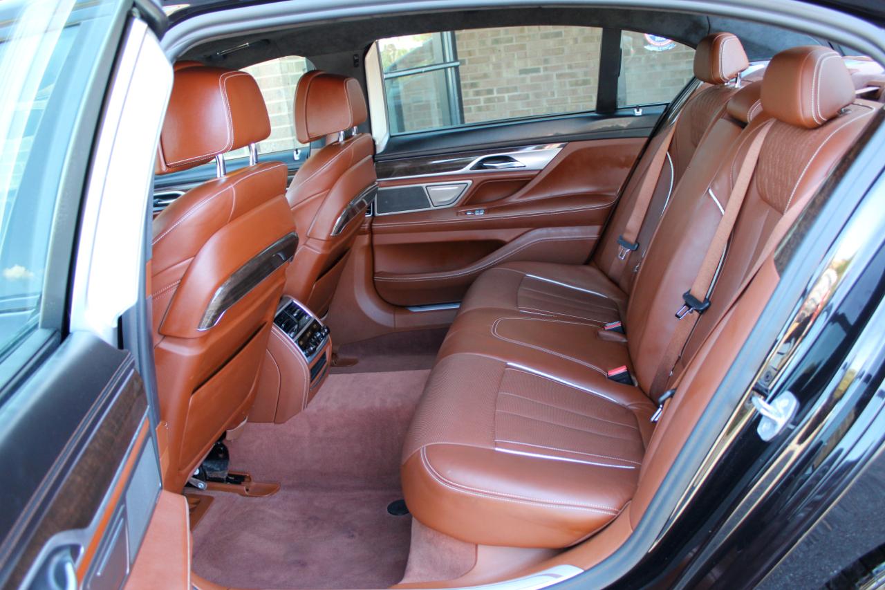 BMW 7-Series 750i xDrive 2018