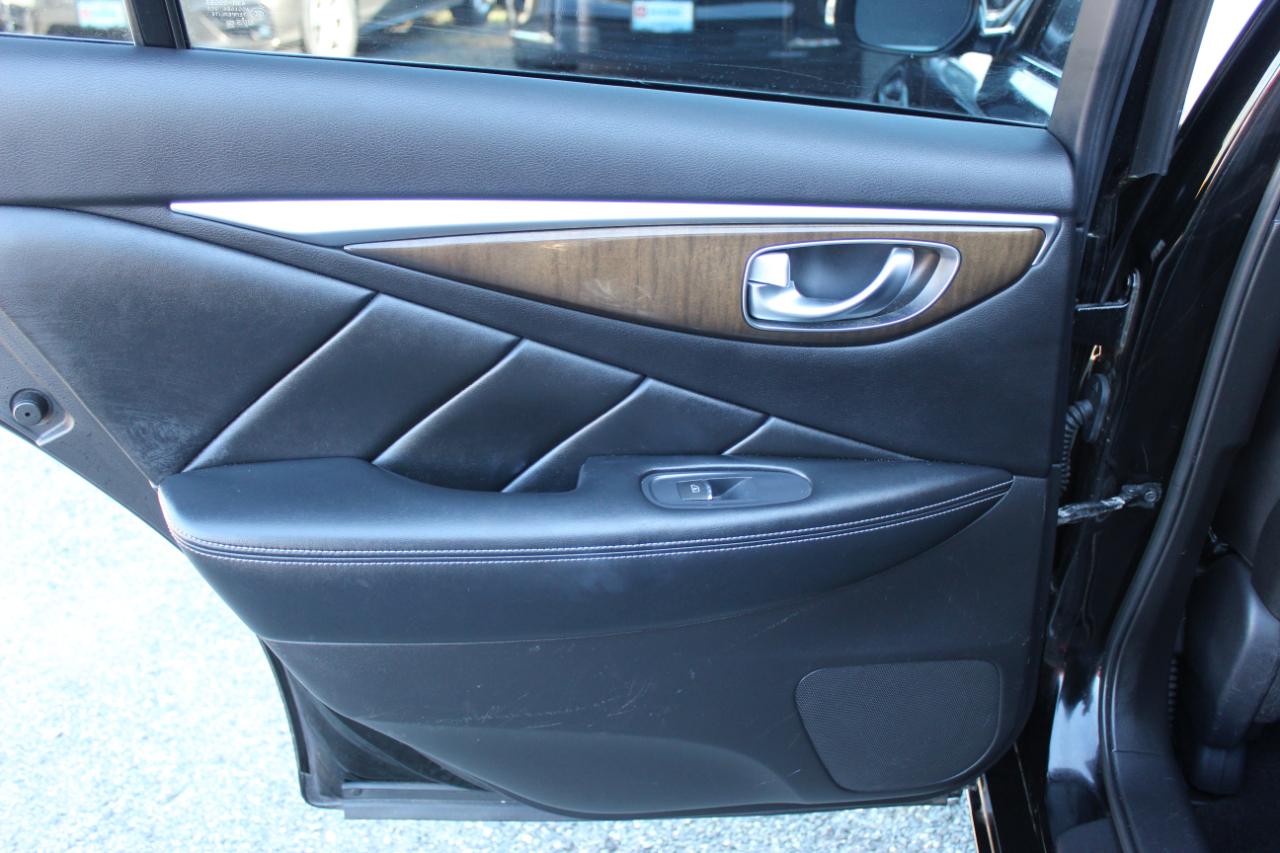 Infiniti Q50 Premium AWD 2014